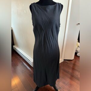 🟢Ann Taylor LOFT size 12 pin stripe sleeveless black dress. 🟢
